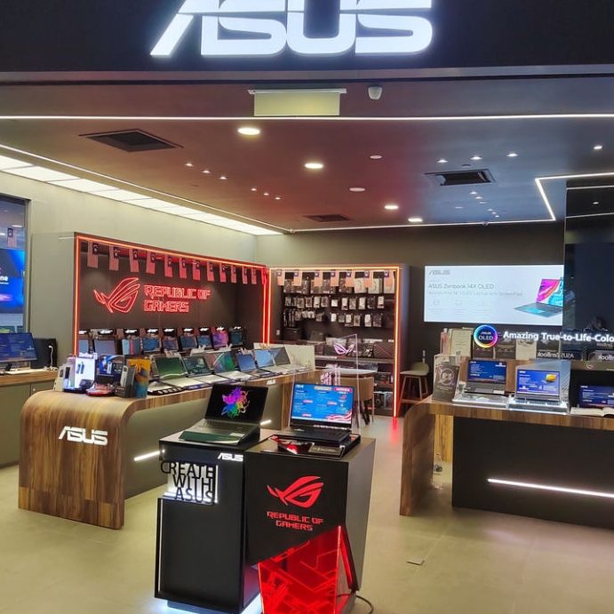 asus concept store sunway pyramid clicknet