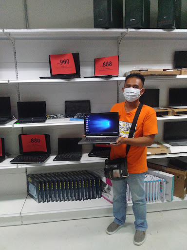 LATOPE —Laptop Outlet