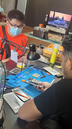 NAF Gadgets & Computers (formerly Shopaholic)