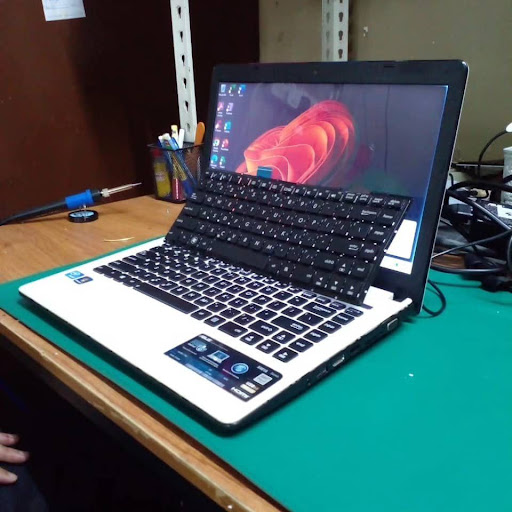 Kedai Komputer SR Perlis Kedai Komputer SR Perlis